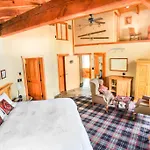 The Paintbox Lodge