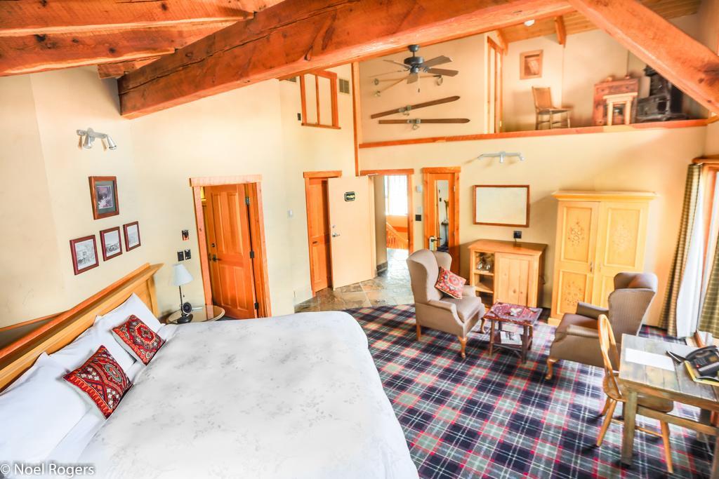 The Paintbox Lodge *